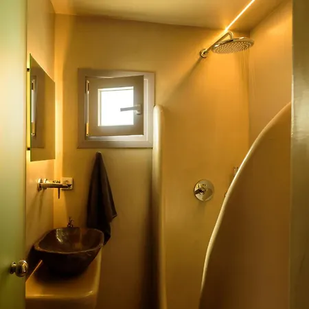 Tatakis Hotel Fira 호텔 *