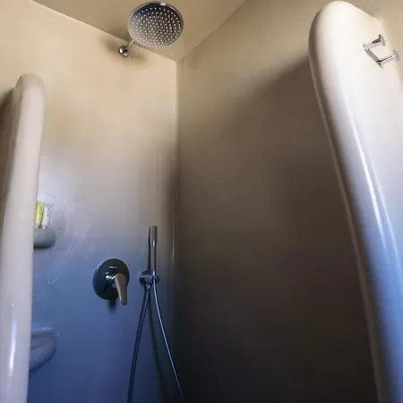 Tatakis Hotel Fira 호텔 산토리니