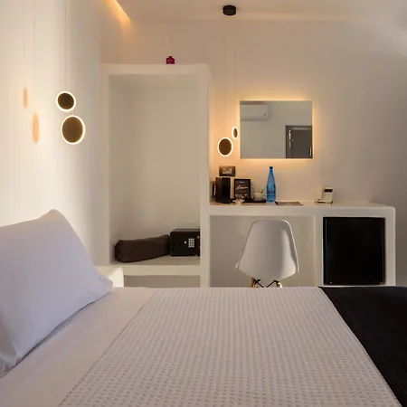 Tatakis Hotel Fira * 산토리니