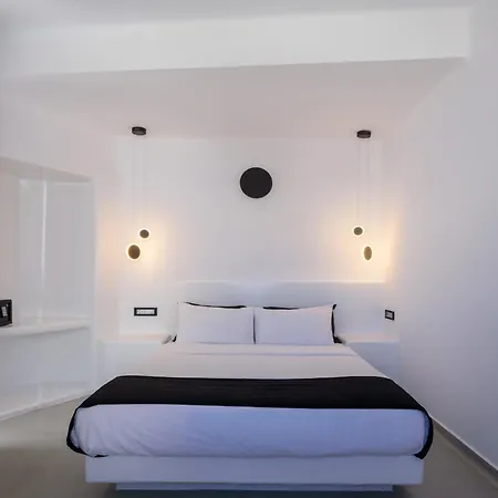 Tatakis Hotel Fira 호텔 *