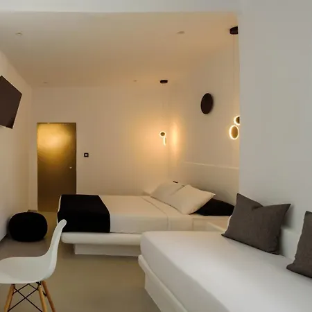 Tatakis Design Hotel, 费拉