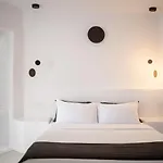 Tatakis Design Hotel, Fira (Santorini)