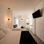 Tatakis Design Hotel, *