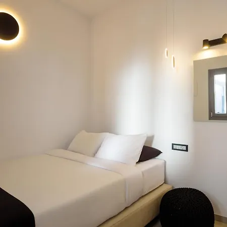 Tatakis Design Hotel, *