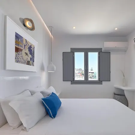 Tatakis Design Hotel, Szálloda Fíra