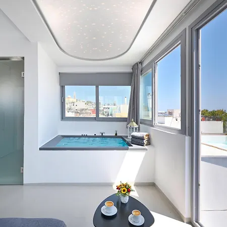 Tatakis Design Hotel, * Fíra