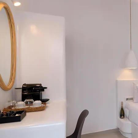 Tatakis Design Hotel, * Fíra