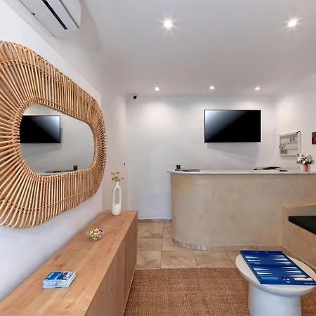 Tatakis Design Hotel, *