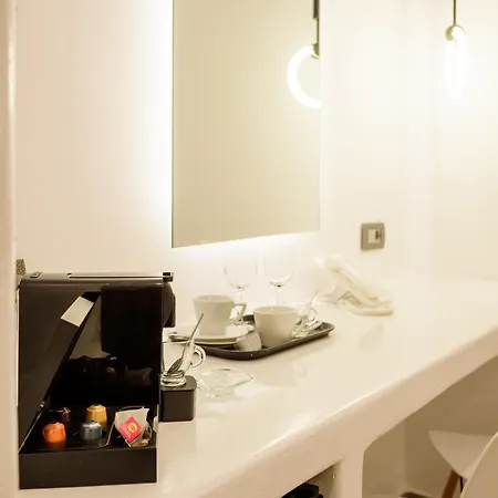 Tatakis Design Hotel, * Тира