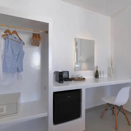 Tatakis Design Hotel, فندق ثيرا