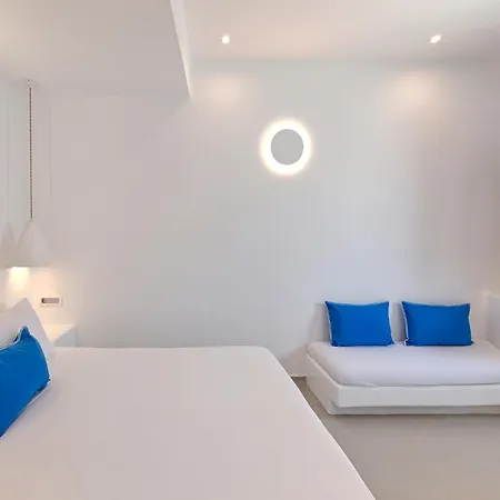 Tatakis Design Hotel, *