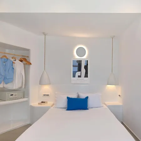 Tatakis Design Hotel, ثيرا