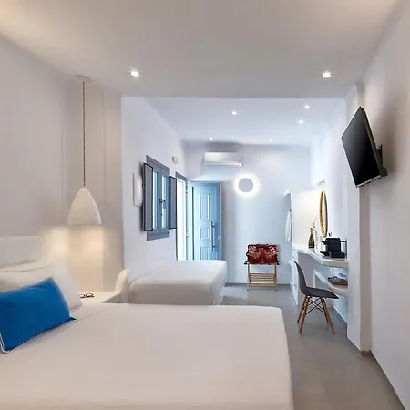 Tatakis Design Hotel, *
