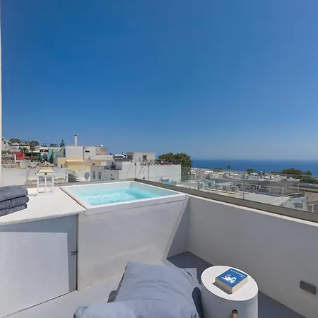 ホテル Tatakis Design Hotel, サントリーニ