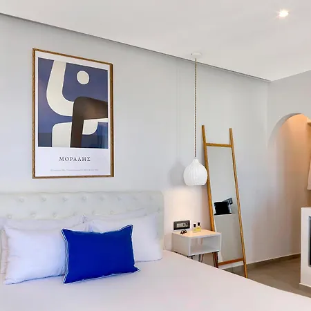 Tatakis Design Hotel, ثيرا