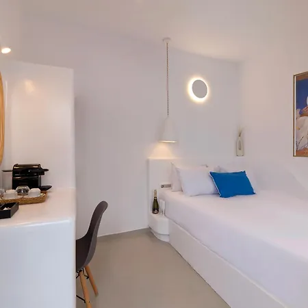 Tatakis Design Hotel, فندق ثيرا