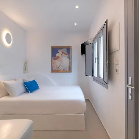 Tatakis Design Hotel, *