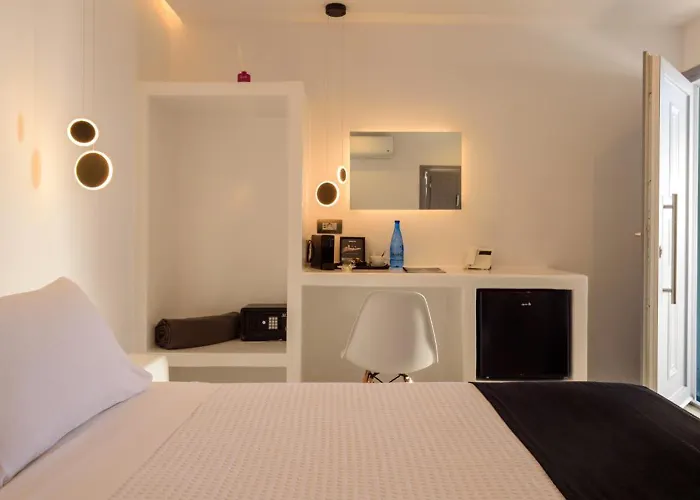 Tatakis Design Hotel, 费拉