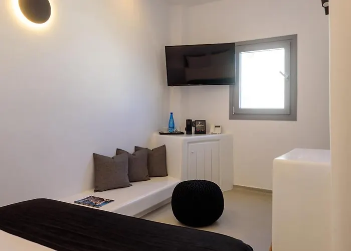 Tatakis Design Hotel, Szálloda Fíra