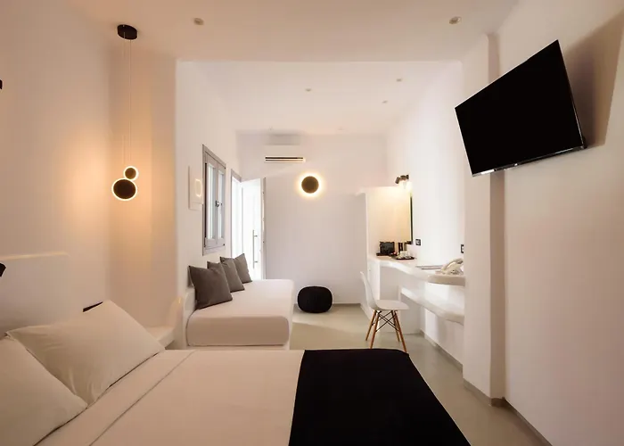 Tatakis Design Hotel, *