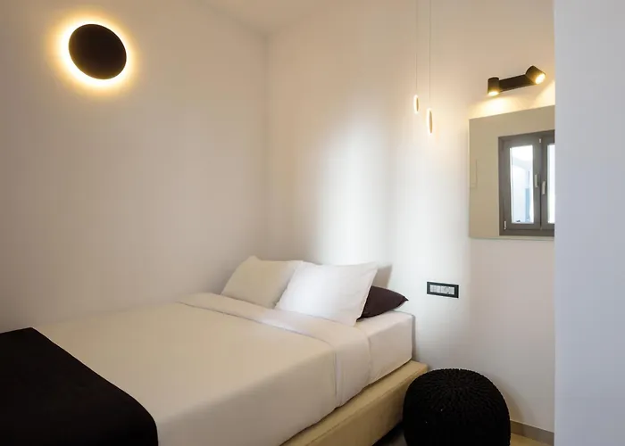 Tatakis Design Hotel, *