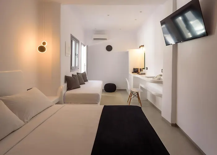 Tatakis Design Hotel, *