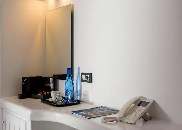 Tatakis Design Hotel, * Fíra