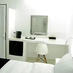 Tatakis Design Hotel, * Fira (Santorini)