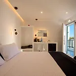 Tatakis Design Hotel, Hotel