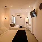 Tatakis Design Hotel, Fira (Santorini)